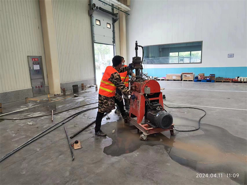 穆棱厂房地面下沉塌陷注浆加固施工